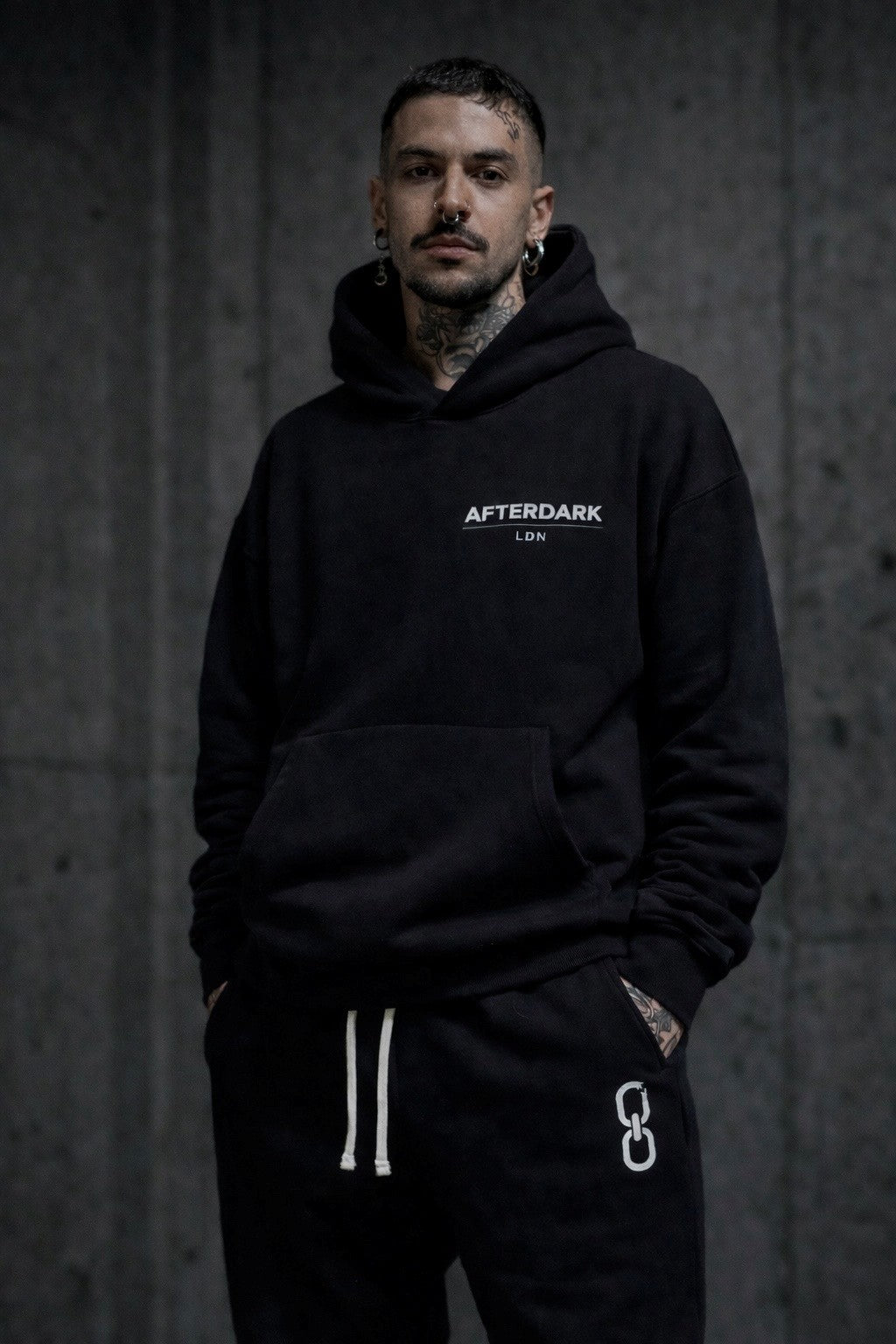 LOOK 01 — CORE UNIFORM